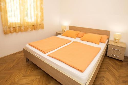 Apartments Mare