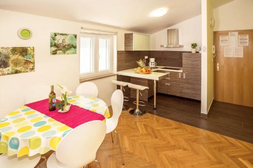 Apartments Mare