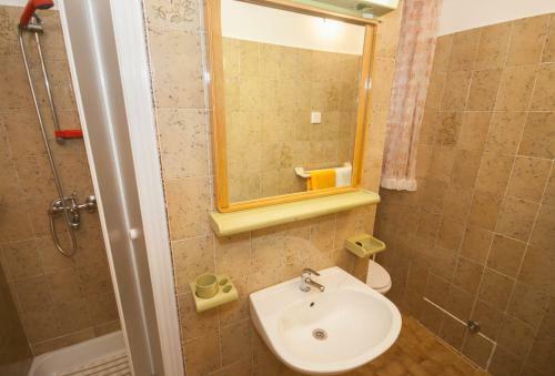 Hostal Rooms Sale Marija
