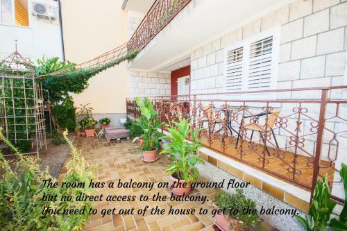 Hostal Rooms Sale Marija