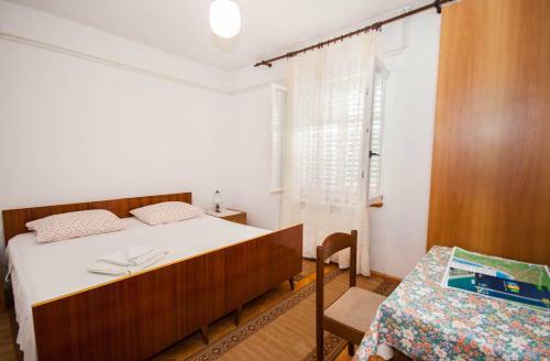 Hostal Rooms Sale Marija