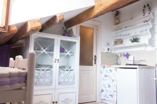 Hostal Apartments Authentic Baska
