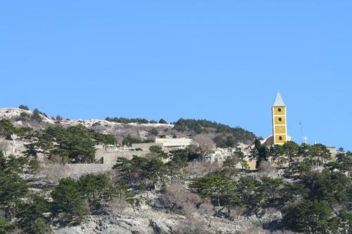 Hostal Apartments Authentic Baska