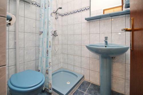 Hostal Apartments Alex