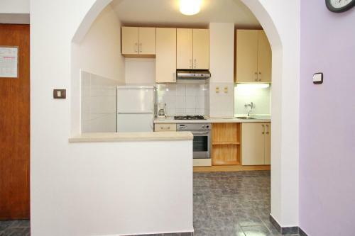 Hostal Apartments Alex