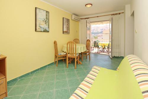 Hostal Apartments Alex