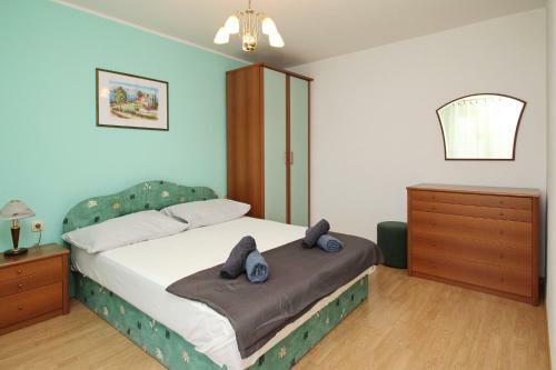 Hostal Apartments Alex