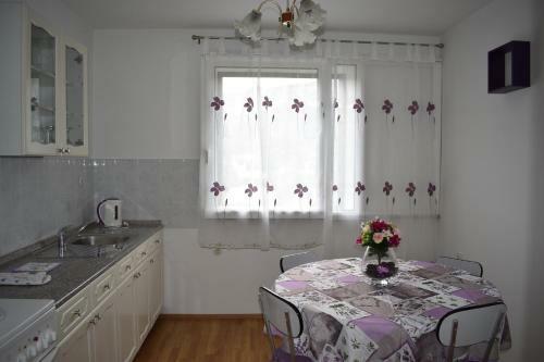 Apartments Lavandula Baska