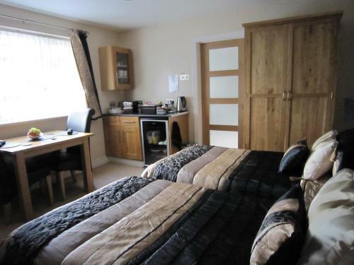 Hostal Grovewood House