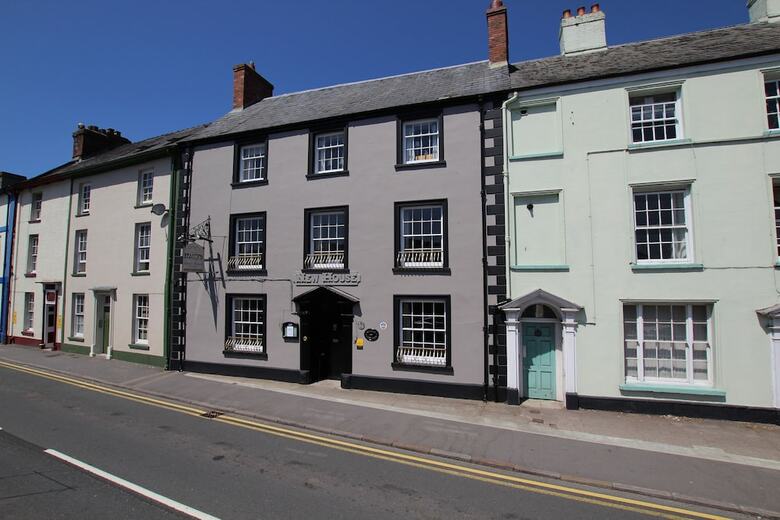 Bed & Breakfast The Beacons Guest House