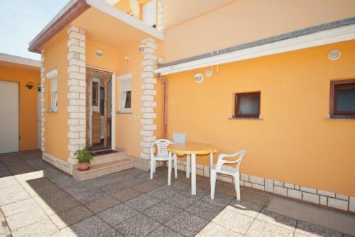 Apartment Anica