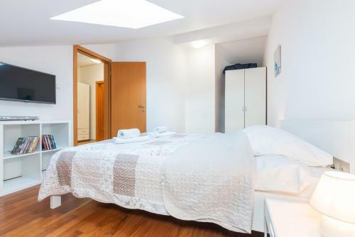 Apartment Mimoza 5, Baska, Krk