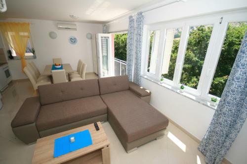 Apartment Mimoza 5, Baska, Krk