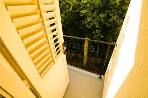 Apartments Karolina With Balcony