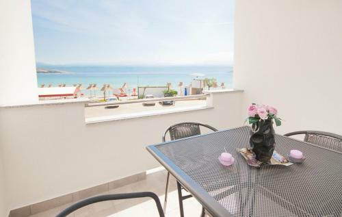 Beach Apartment Baska