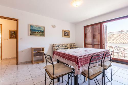 Apartment Marija With Balcony