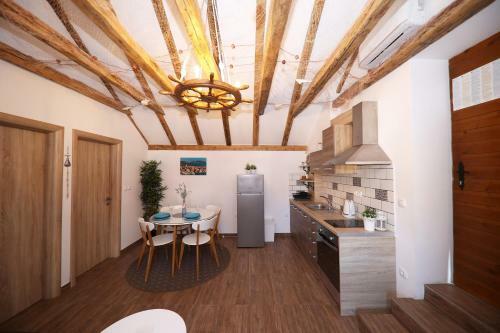 Apartmani Dvor Betina