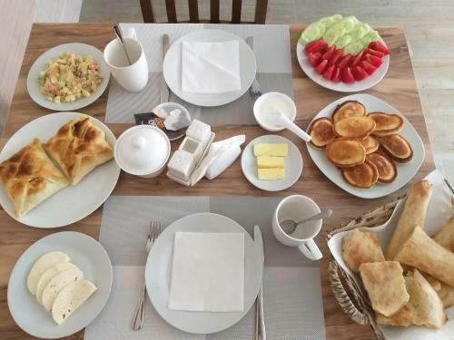 Hostal Baqari Inn