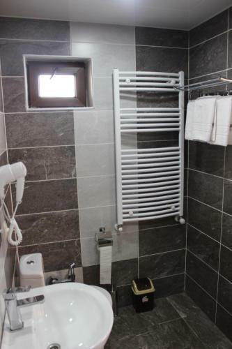 Hotel Ketino's Home