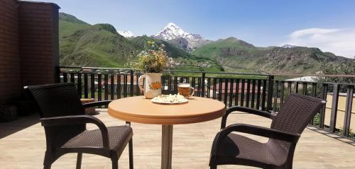 Hostal Peak View Kazbegi