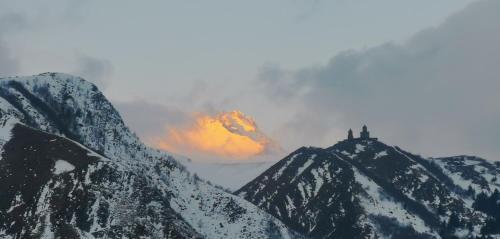 Hostal Peak View Kazbegi