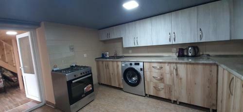 Hostal Hotel Garbani