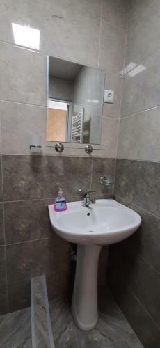 Hostal Hotel Garbani