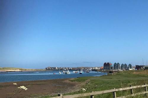On The Harbour - Unrivalled Views Of Amble's Harbour And Estuary