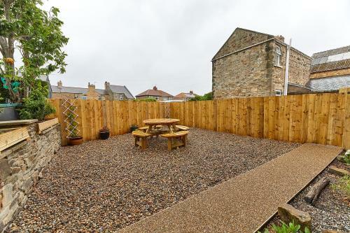 Host & Stay - Blacksmith's Cottage