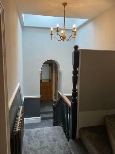 Farndale House