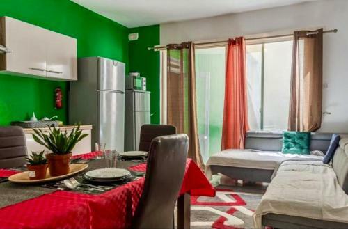 Hostal Sliema - Private Rooms With AC And Wifi