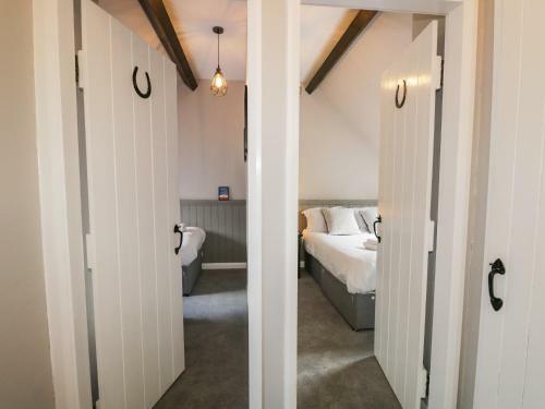 Coach House 1 - Pullwood Bay