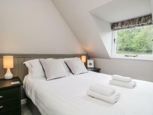 Coach House 1 - Pullwood Bay