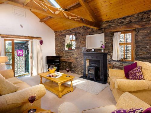 Bakestones - Central Location With Free Integral Private Parking