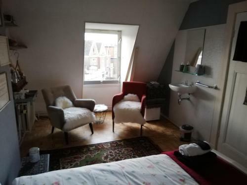 Bed And Breakfast Raapop
