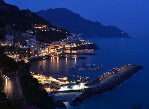 Hostal Zia Pupetta Suites