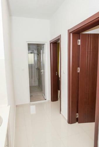 Apartmani Nela Sutomore