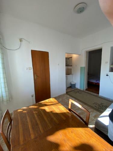 Apartmani Perovic