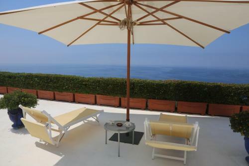Hostal Casa Orrico - Blue Grotto