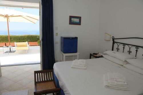 Hostal Casa Orrico - Blue Grotto