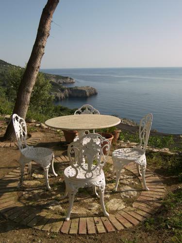 Hostal Casa Orrico - Blue Grotto