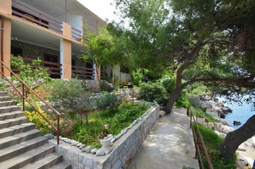 Apartments Ljiljana