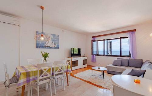 Apartamentos Beachfront Villa Tempera With Seaview