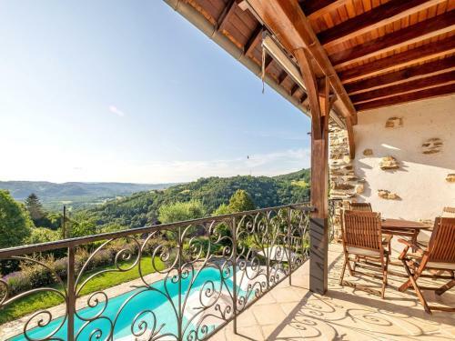 Plush Holiday Home In Altillac With A Private Swimming Pool