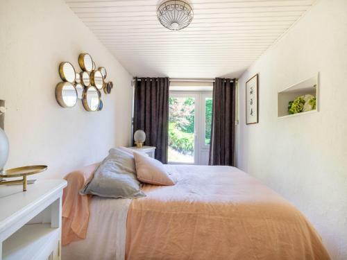 Plush Holiday Home In Altillac With A Private Swimming Pool