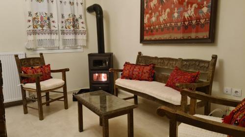 ''prasini Folia'' Apartment For 2-5 Persons