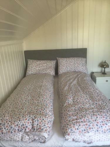 Apartamento Ferieleilighet P� Trom�y, Arendal