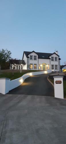 Hillside House- Wild Atlantic Way