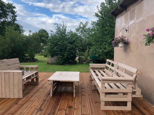 Apartment In Private House Near The Beach And River