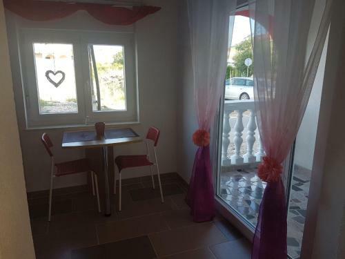 Apartments Megi